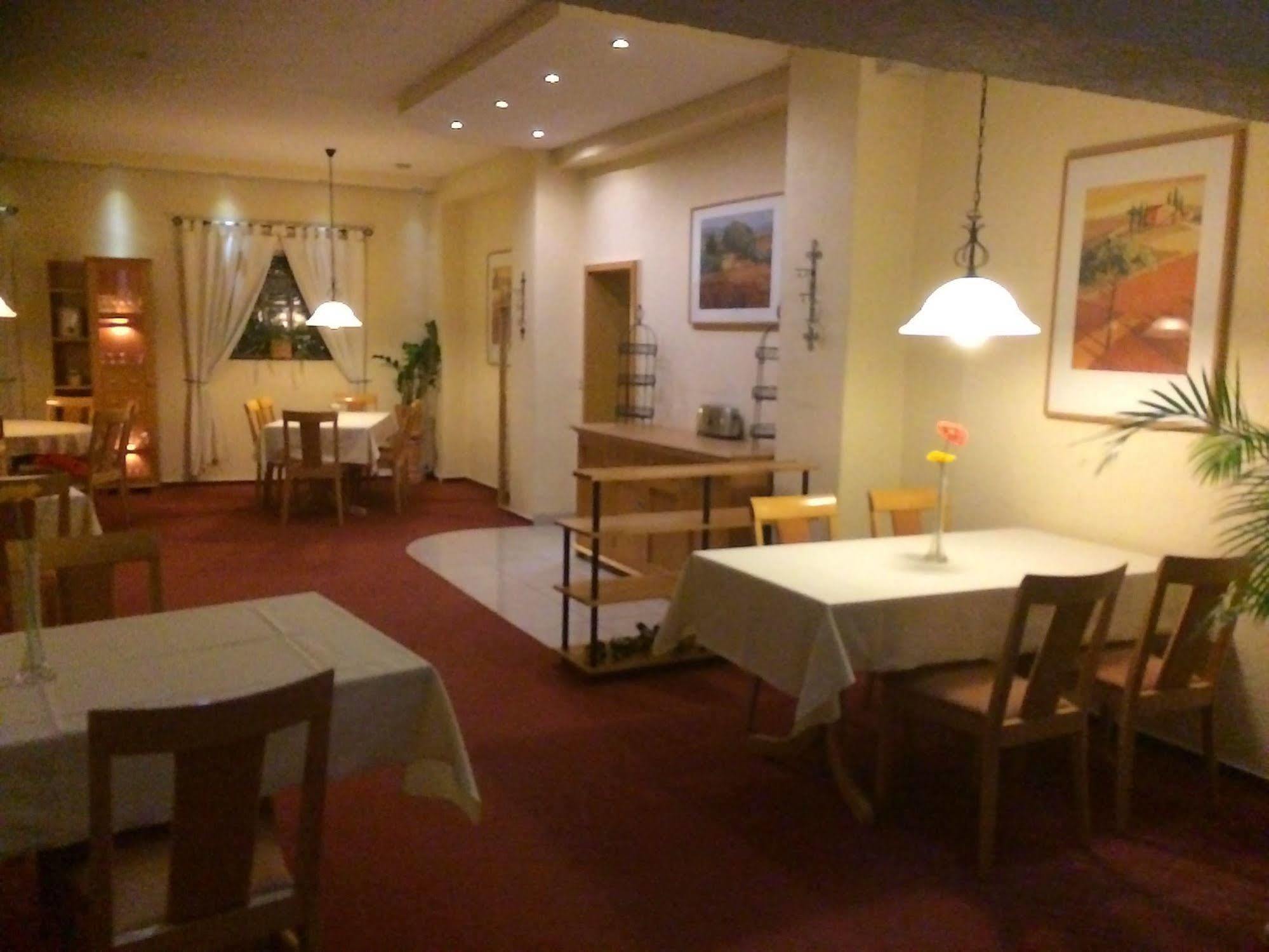 Zum Schnackel In Mainz Hotel